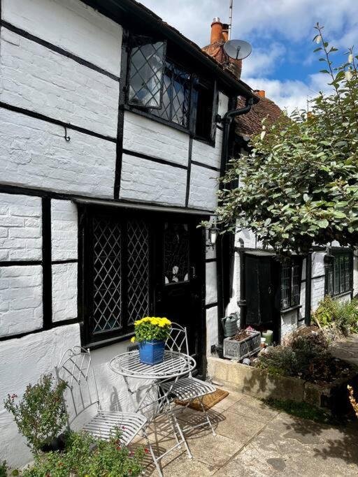 15Th Century Tiny Character Cottage-Henley Centre Exterior photo
